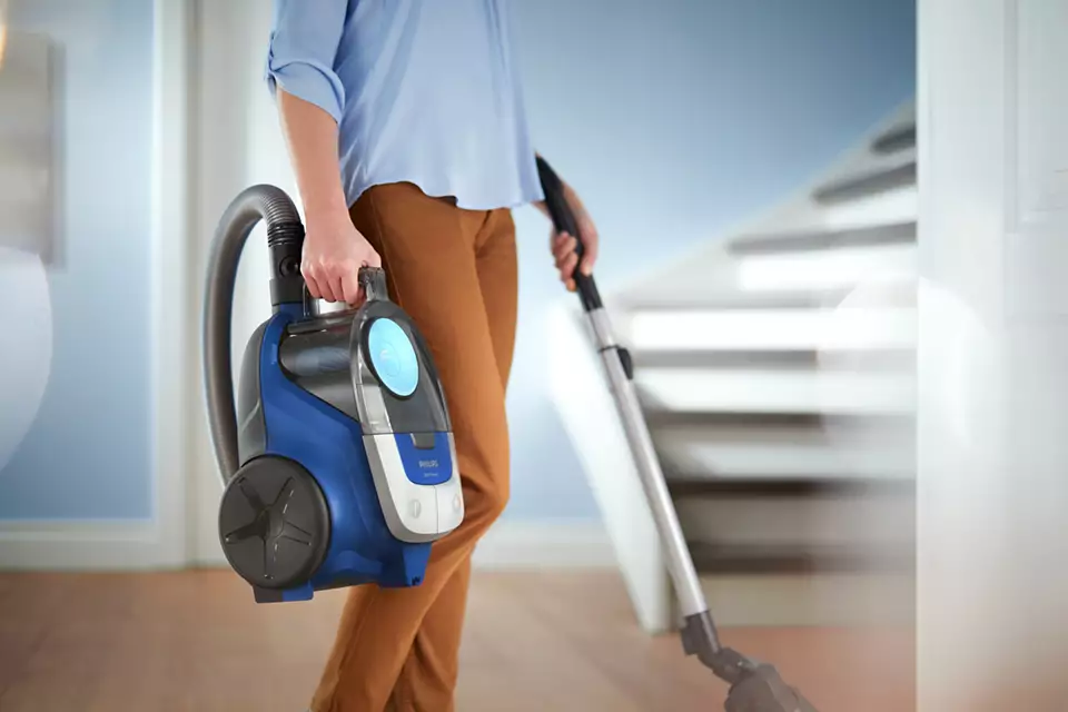 Aspirateur Philips 1800w/ 2000 series